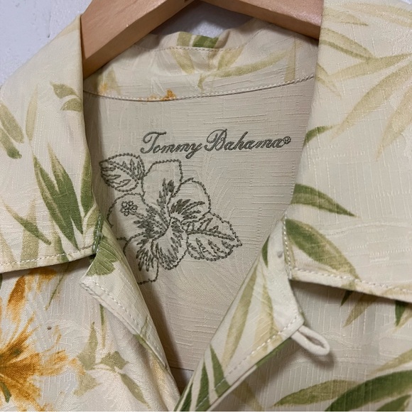 Vintage Tommy Bahama Floral 100% Silk Hawaiian Shirt L - Picture 4 of 5